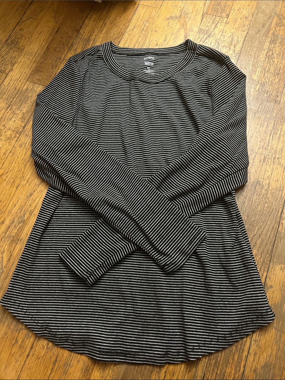 Striped Long-Sleeve Crewneck Top - Black & White never worn.
